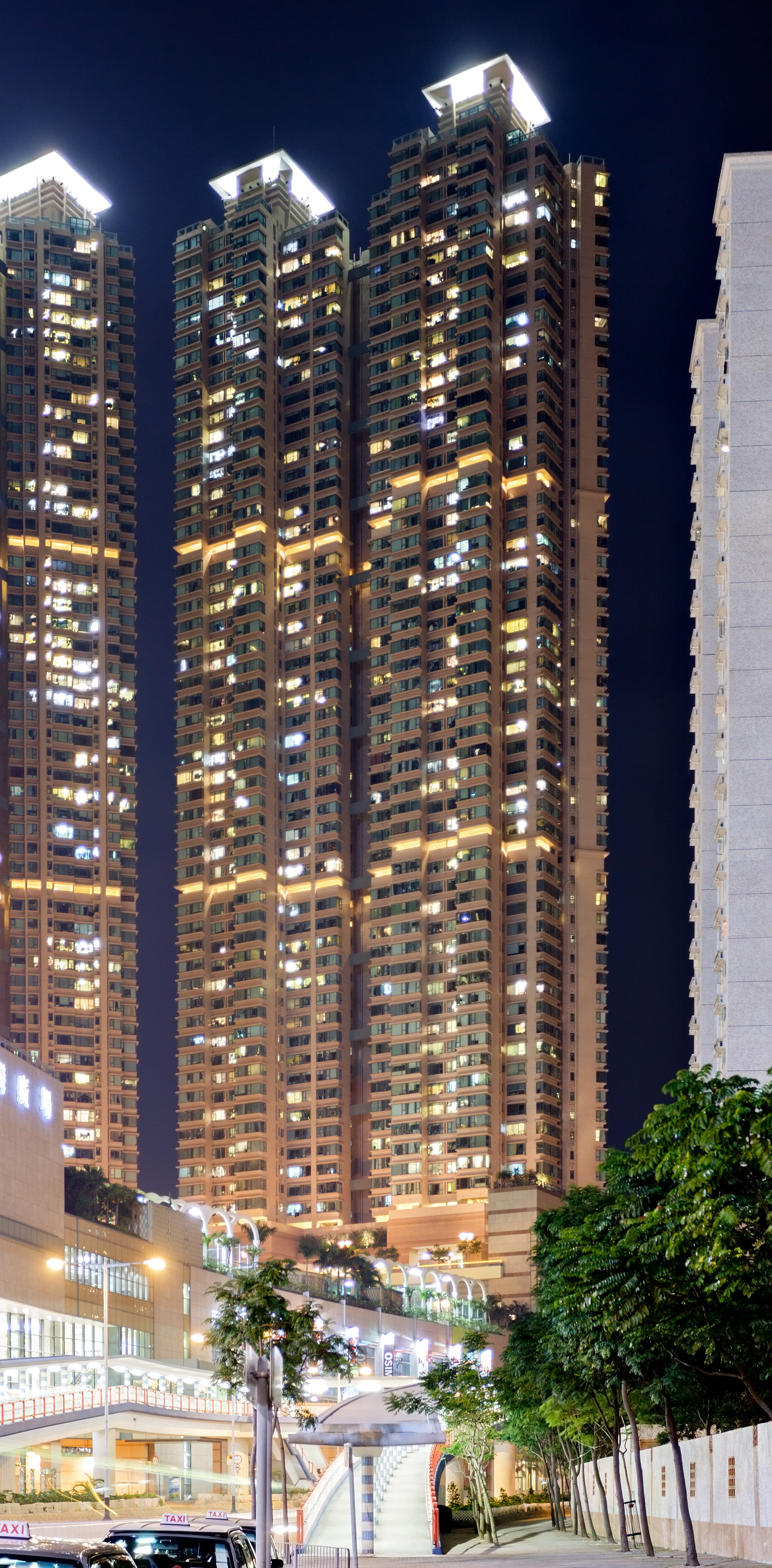 Island Resort Towers 3 & 5, Hong Kong - View from the west. © Mathias Beinling